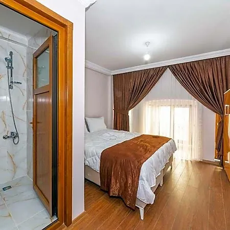 Hotel Tavra 2*